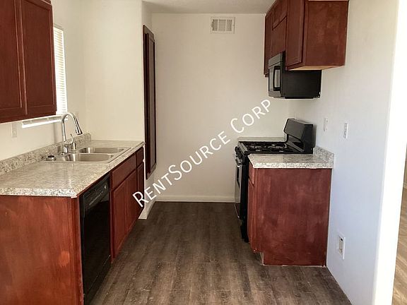 5th image of 209 E Grace St APT 3A