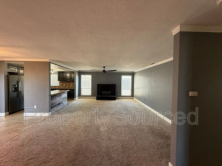 856 Nottingham Dr — Photo 4