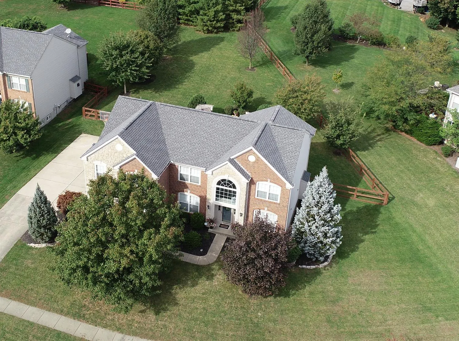 6573 Holly Hill Ln photo 1
