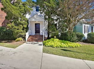 4 Saint Marys Pl, Wilmington, NC 28403