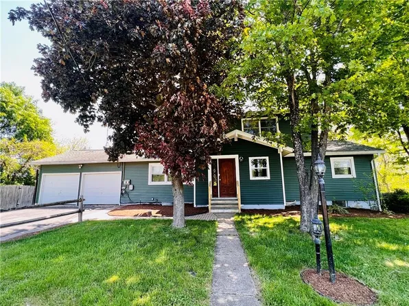 39 Eastern Parkway, Germantown, NY 12526