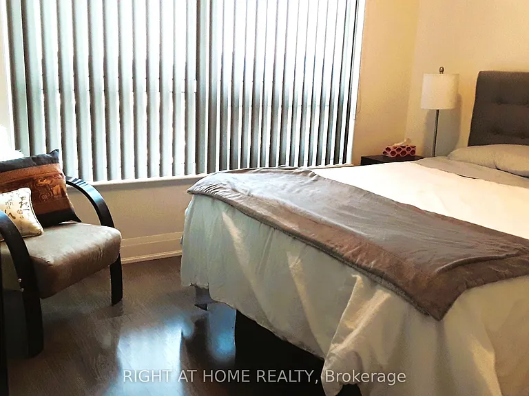 160 Vanderhoof Ave #1205 — Photo 8