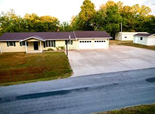 1002 Shumaker Rd, Villa Ridge, IL 62996