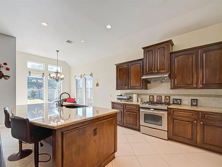 5422 Linden Rose Ln — Photo 18