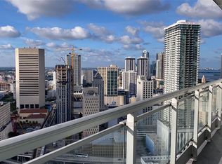 90 SW 3rd St APT 3907, Miami, FL 33130