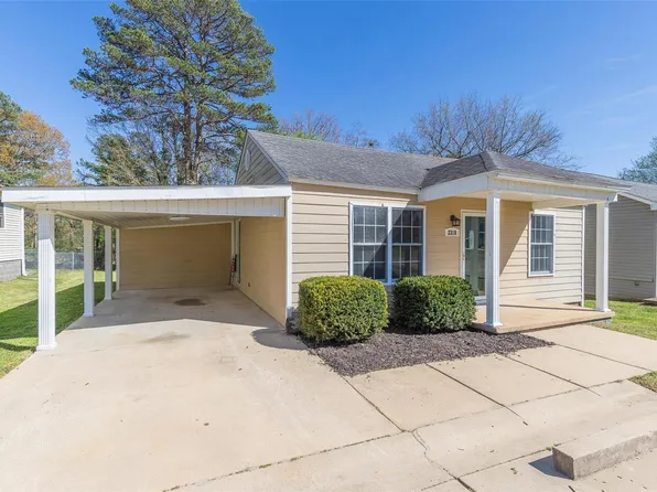2318 Perkins Dr, Poplar Bluff, MO 63901