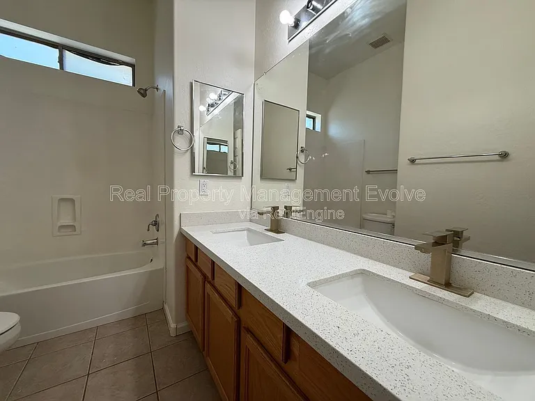 281 W Flamingo Dr — Photo 26