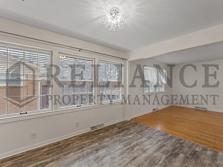 2210 W Columbine Ln — Photo 11