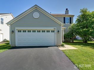 212 Aspen Cir, Gilberts, IL 60136