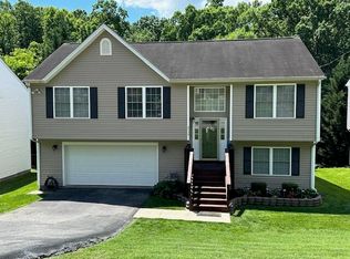 4736 Autumn Ln NW, Roanoke, VA 24017