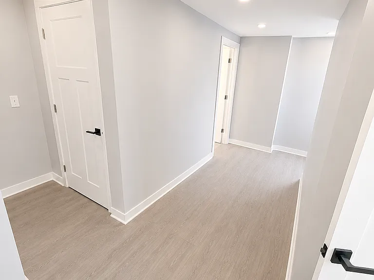 1624 Concordia Ave — Photo 14
