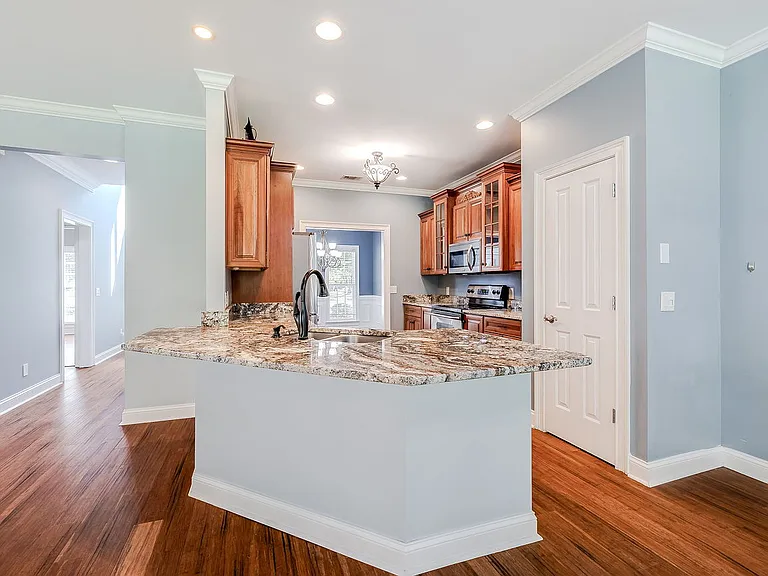 23 Lake Heron Ct W — Photo 12