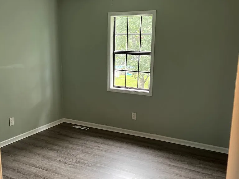 59 Evergreen Ln — Photo 17