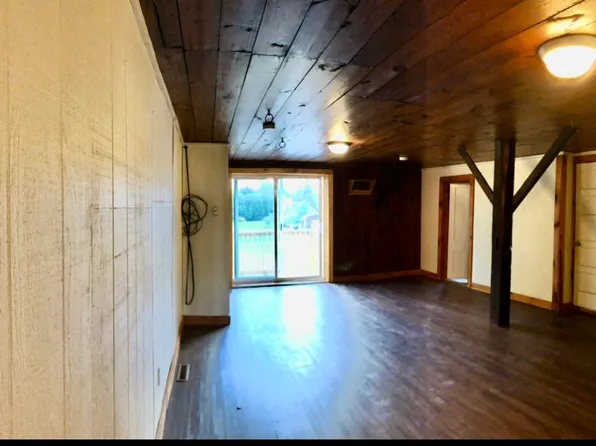462 Main St, Hatfield, MA