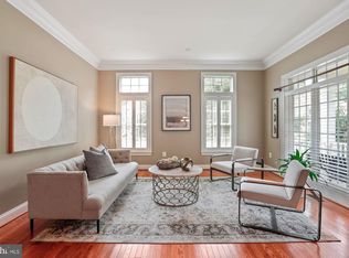 8507 Wedderburn Station Dr, Vienna, VA 22180