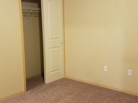 4th image of 4424 Martindale Way