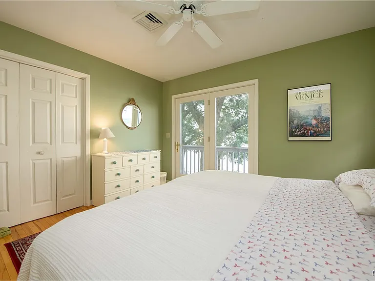 1258 Greenfield Ln — Photo 22