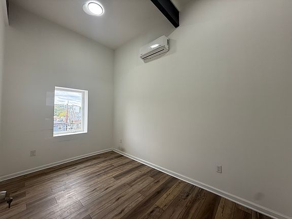 5th image of 216 Main St #8