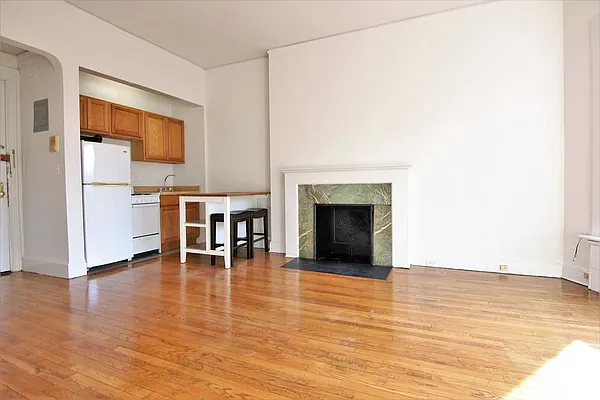 Rented by JK Dansar Corp | media 31