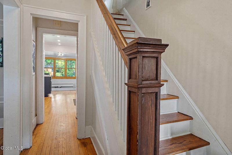 5th image of 61 Ryckman Avenue
