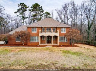 1918 Erskine Dr, Florence, AL 35630