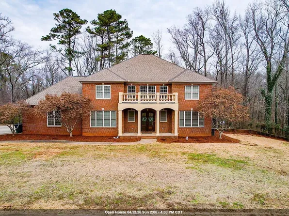 1918 Erskine Dr, Florence, AL 35630