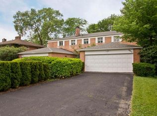 2815 Charing Rd, Columbus, OH 43221