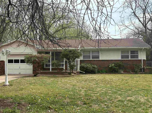 5516 N Armstrong Ave, Wichita, KS 67204