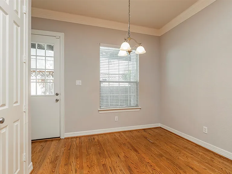 10126 Holly Chase Dr — Photo 21