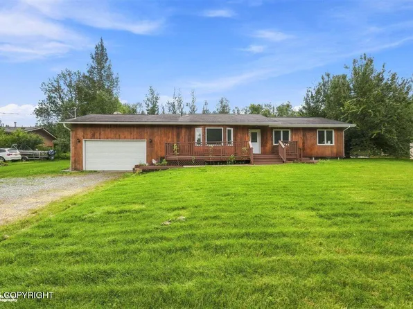 9990 E Puffin Dr, Palmer, AK 99645