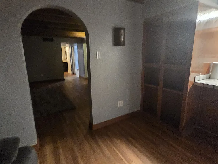 5853 W Orangewood Ave — Photo 7
