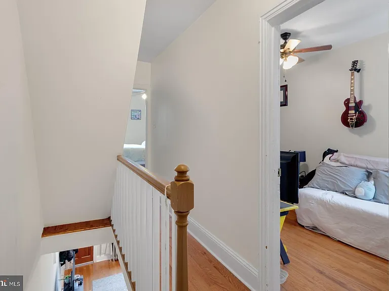 105 W Salaignac St — Photo 16