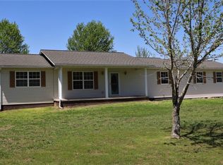 11911 Mary Ln, Neosho, MO 64850