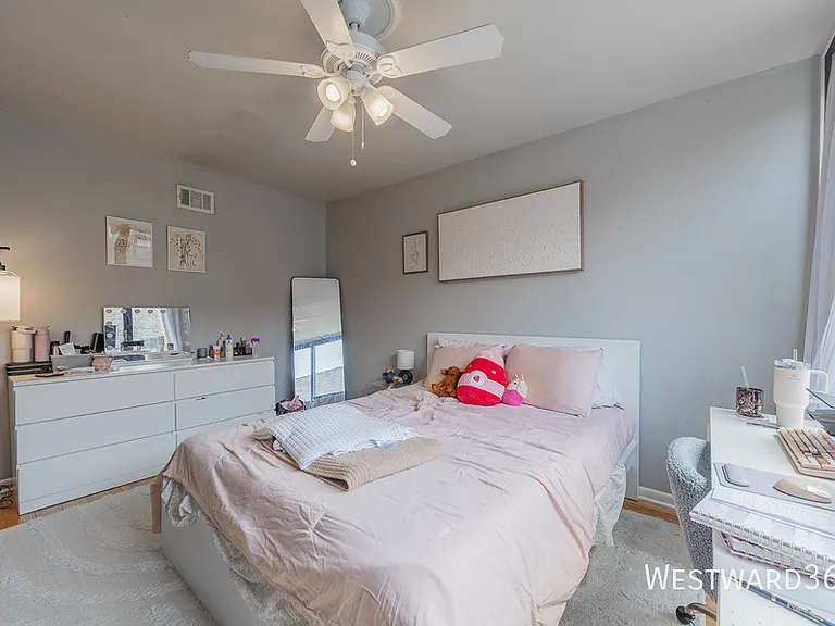 740 W Webster Ave #G — Photo 7