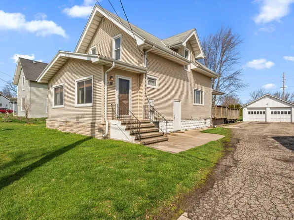 207 E Sigler St, Hebron, IN 46341