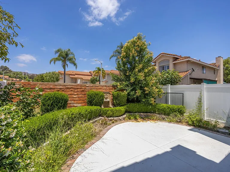 4791 Parma Dr — Photo 31
