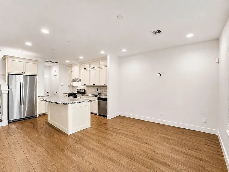 3605 Billingsley St #B — Photo 14