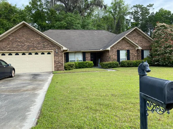 1130 Montclair Dr, Hinesville, GA 31313
