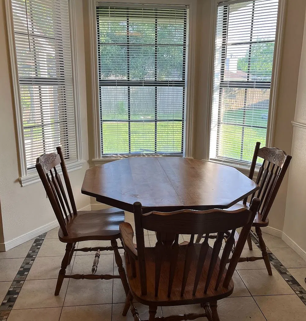 502 Lansing Ct — Photo 4