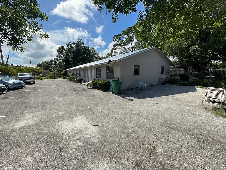 6702 Miramar Ave #D — Photo 3