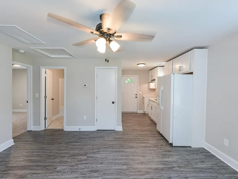 758 Tigler Ct — Photo 13