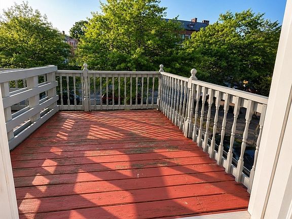 3rd image of 781 Columbia Rd #2