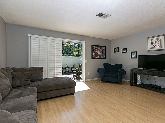 5th image of 4257 Mesa Vista Way Unit 1