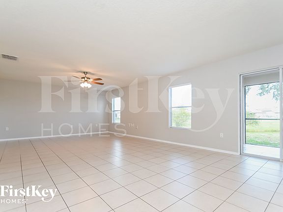 3rd image of 234 Star Shell Dr