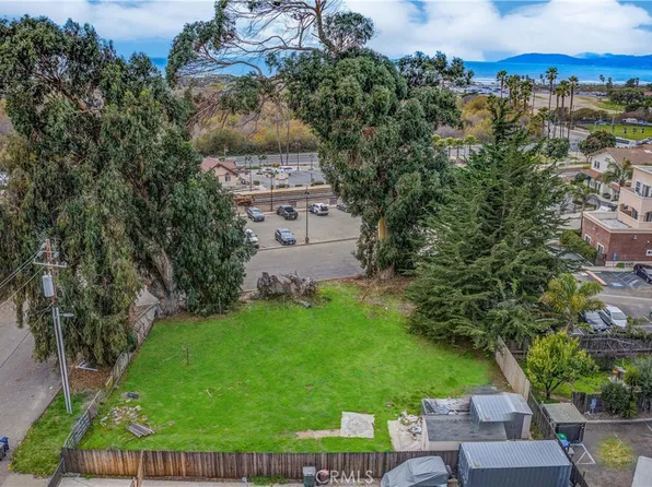 261 Rockaway Ave #14, Grover Beach, CA 93433