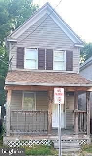 1st image of 907 Pine St