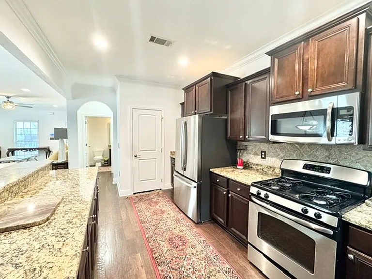 104 Golf Villa Dr — Photo 11