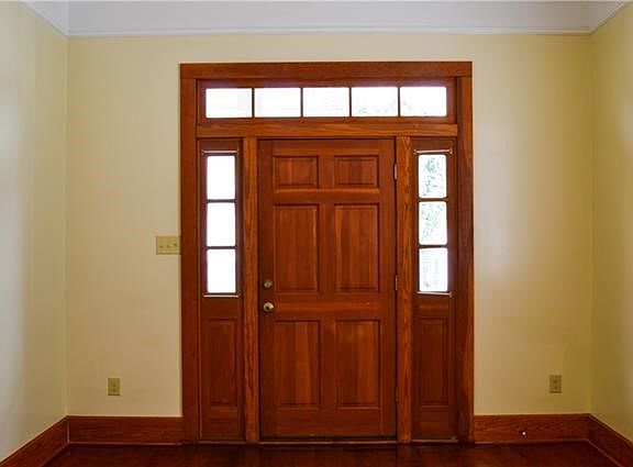 2nd image of 2120 Valmont St