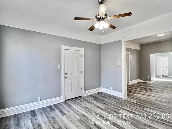 3rd image of 1729 N Whipple St APT 1