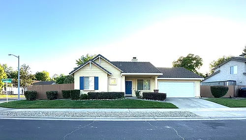 201 Summergrove Cir Photo 1